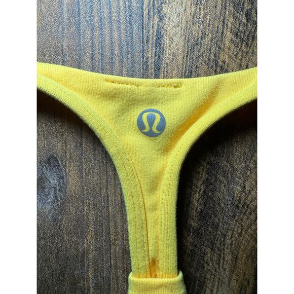 Size 6 Lululemon Racerback Tank Lot – Yellow & Printed Workout Tops - Picture 4 of 10